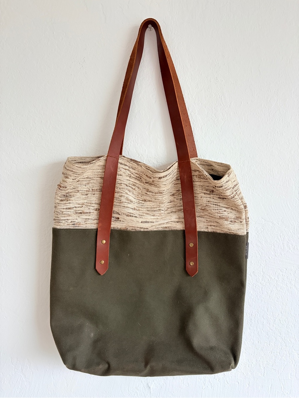 Spicer Bags SF Olive Tote with Leather Straps, Button Closure
